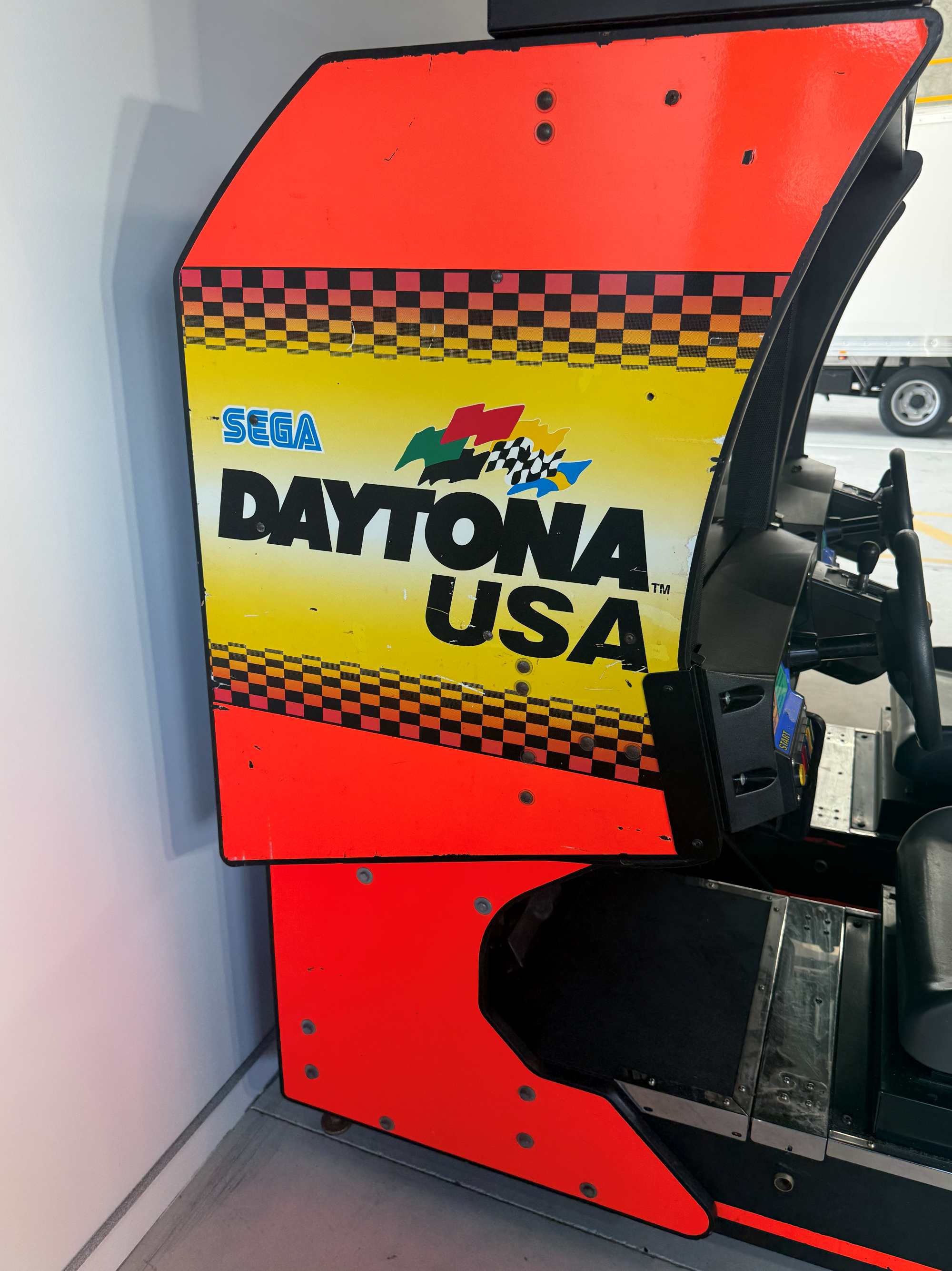 SEGA Daytona USA 2 Player Twin Racing Arcade Machine – Refurbished & Fully Working